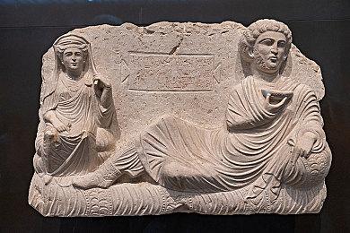 《给他爱5》启动器让外媒破大防：这种游戏就该玩盗版